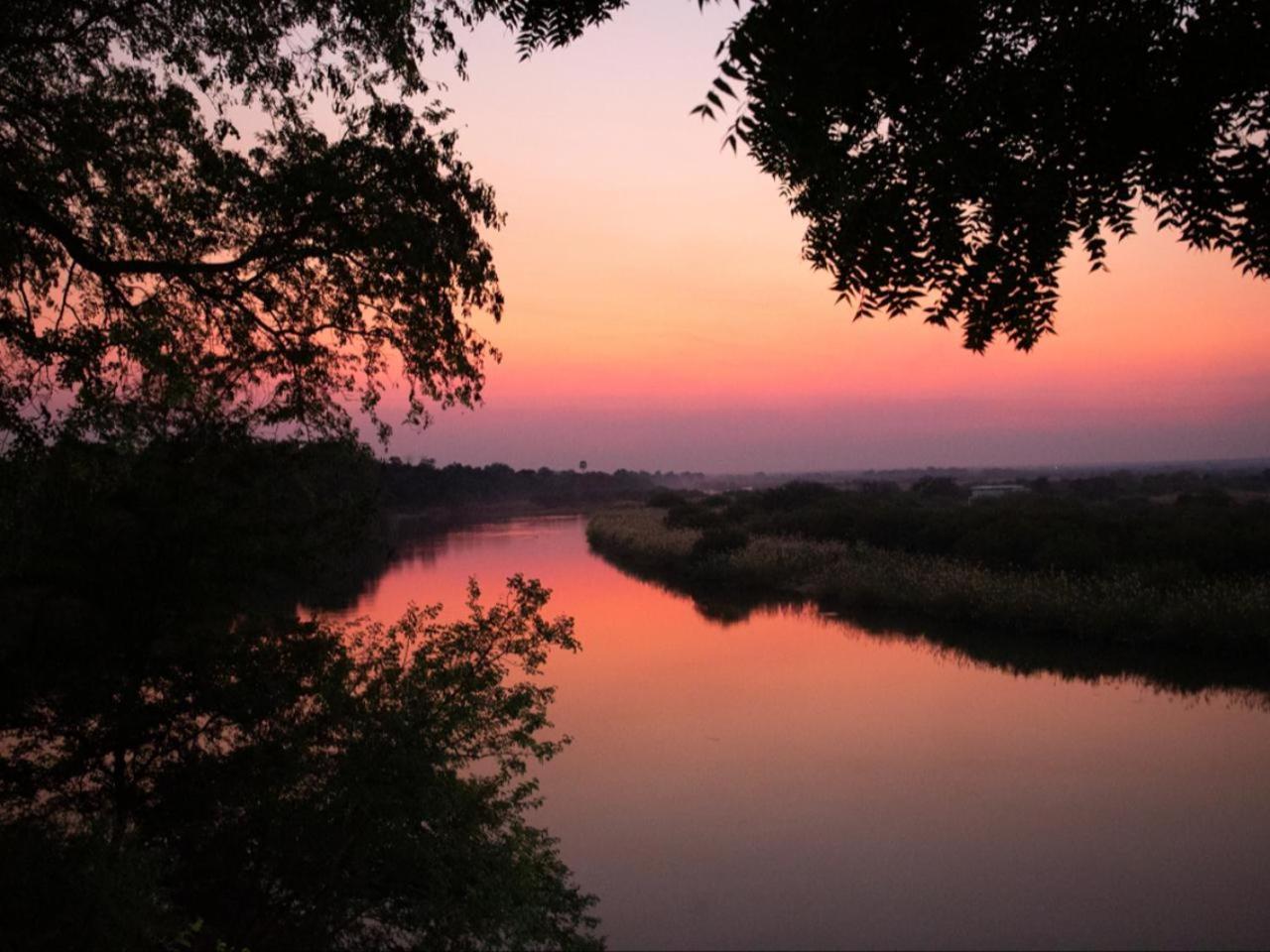 Kayova River Lodge Ndiyona Eksteriør billede